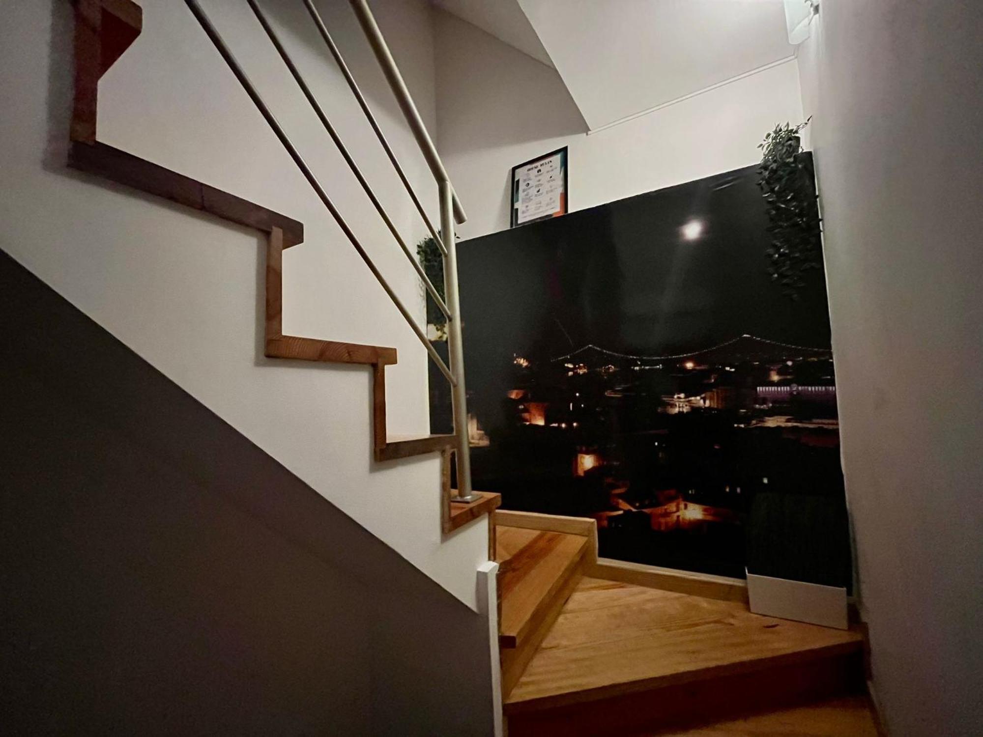 2 Bedroom, 2 Bathroom Apartment - Travessa Da Madalena Lisboa Eksteriør bilde