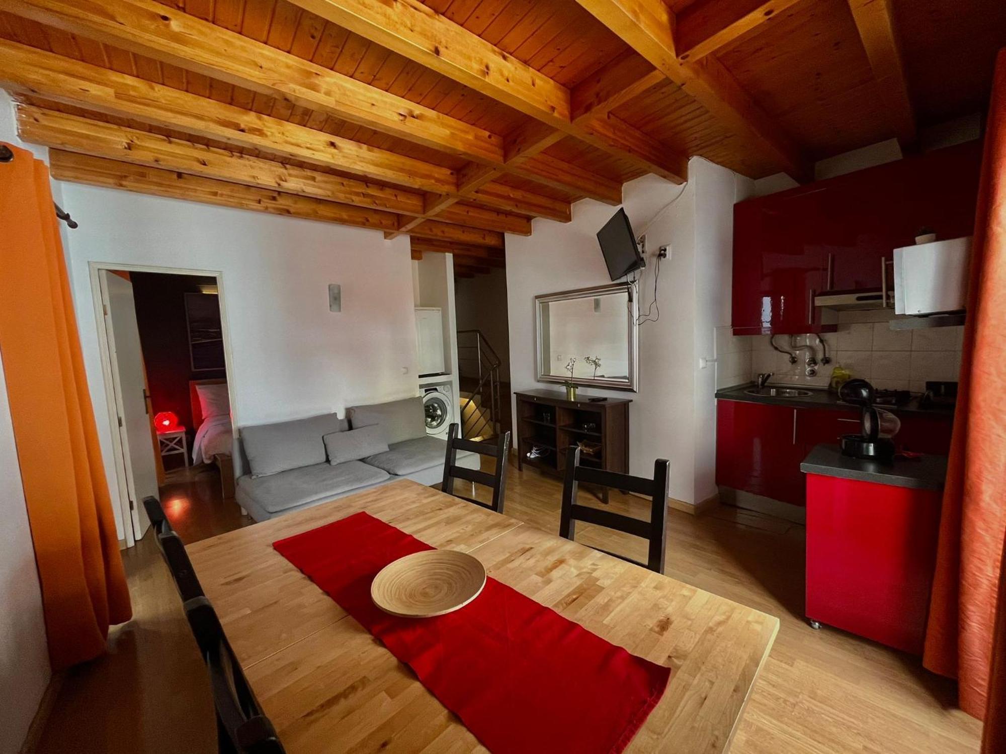 2 Bedroom, 2 Bathroom Apartment - Travessa Da Madalena Lisboa Eksteriør bilde